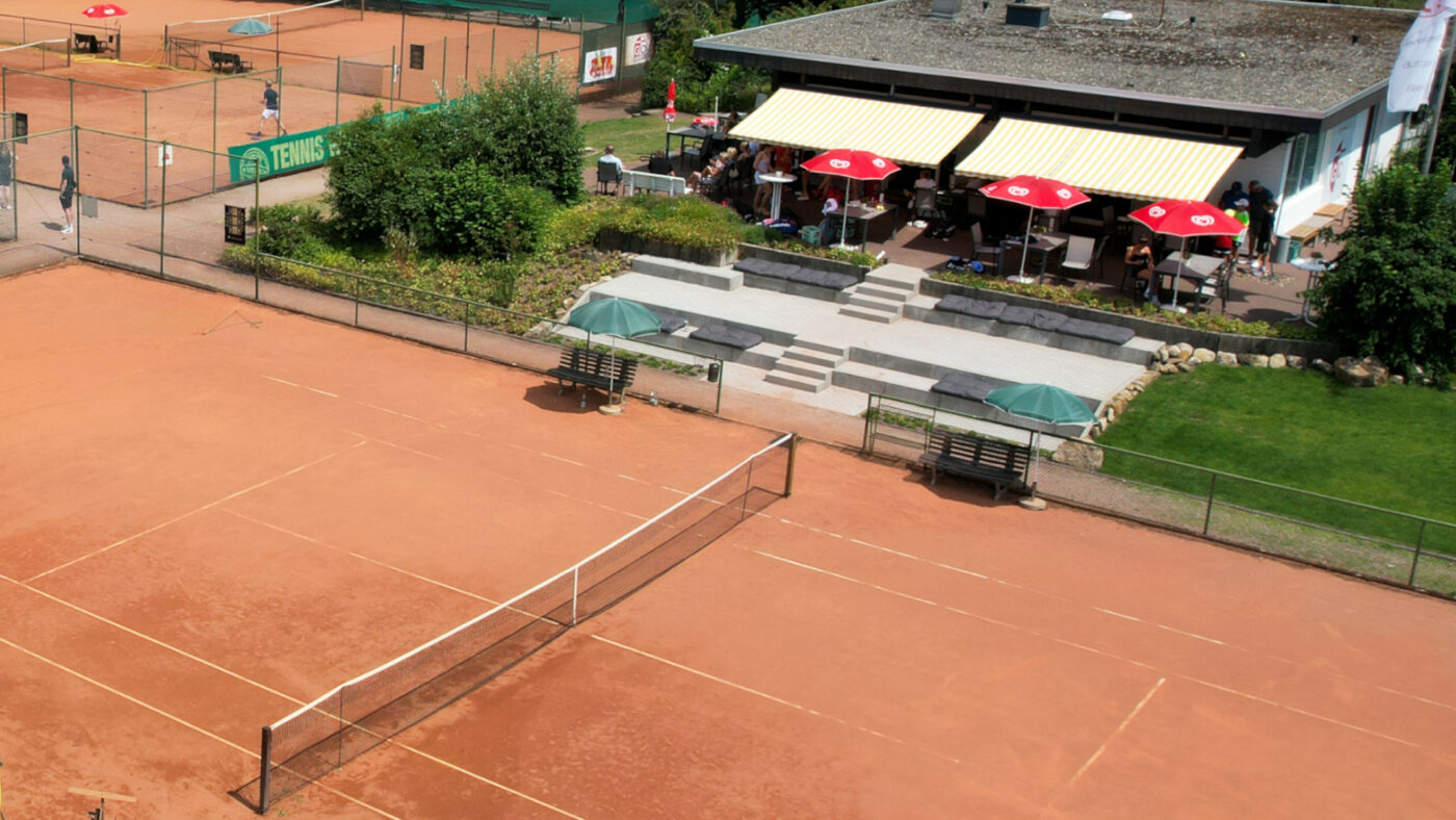 GTC Tennisanlage Center Court Tribuene Clubhaus