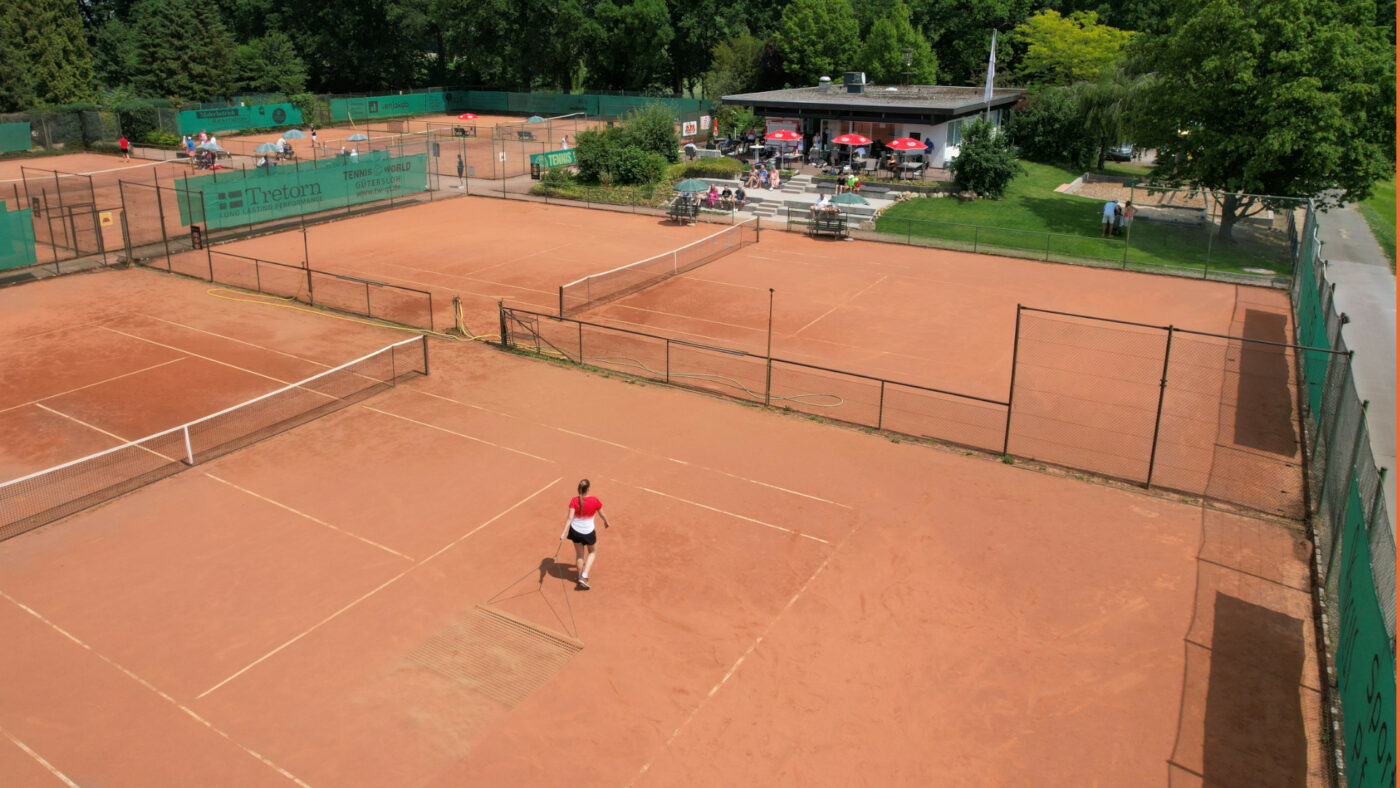 GTC Tennisanlage Center Court Tribuene Clubhaus